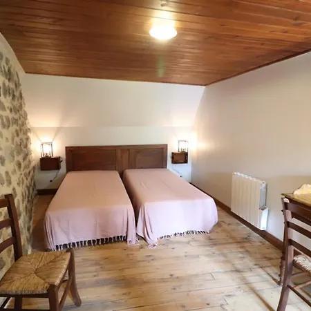 Holiday home Gite De Caractere Avec Terrasse Et Cheminee - Animaux Acceptes - Fr-1-742-335